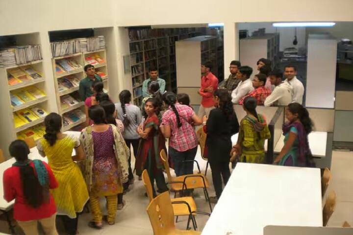 Shree PDM Graduate Teacher's College, Rajkot campus photo 3