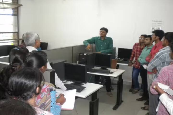 Shree PDM Graduate Teacher's College, Rajkot campus photo 4