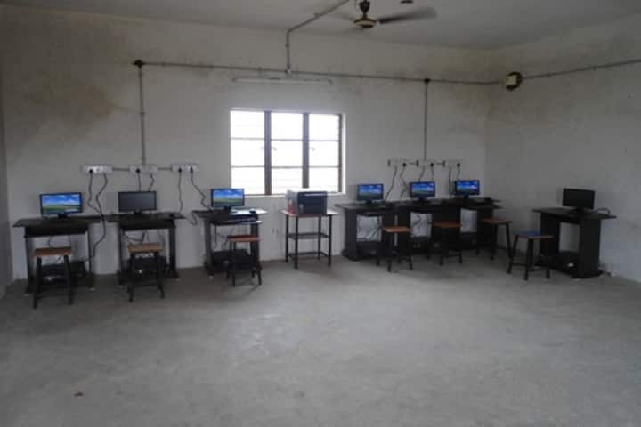 Adarsh Education College, Yavatmal campus photo 2