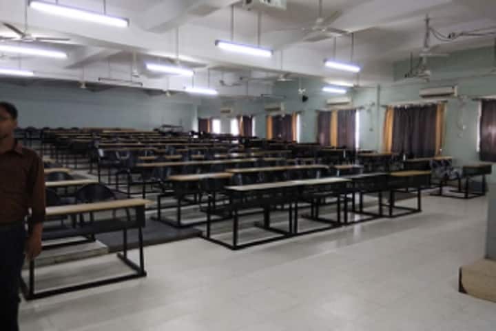 KPC Medical College and Hospital, Jadavpur campus photo 5