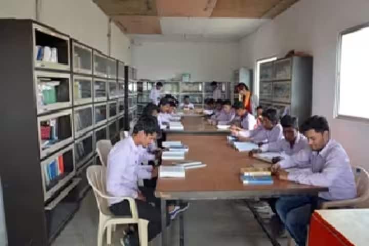 Sri Parashuram Institute of Technology and Research, Khandwa campus photo 5