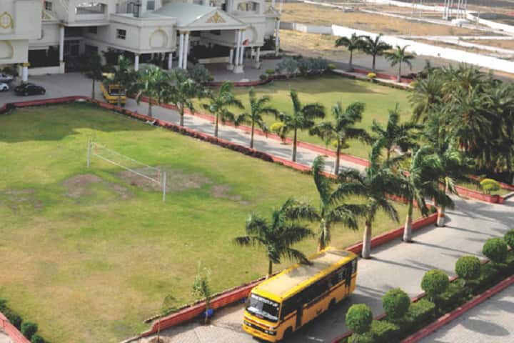 Indra Singh B Ed College, Garhwa campus photo 2