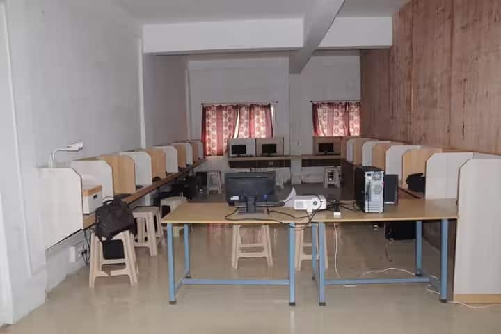 Shri Dattakrupa Shaikshnik and Krishi Gramvikas Pratishthans College of Education, Ahmednagar campus photo 3