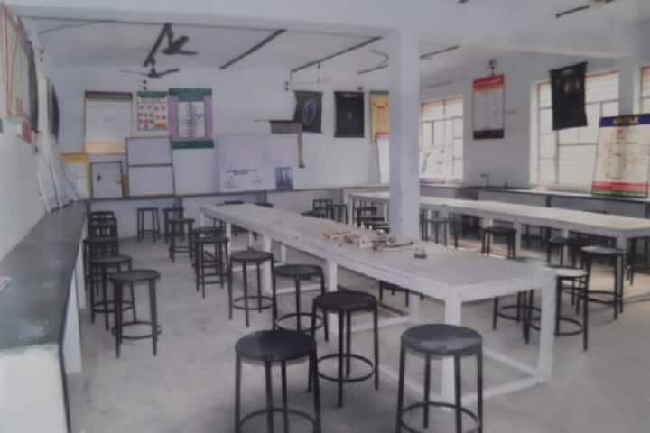 Parmanand Degree College for B Ed, Gajsinghpur campus photo 4