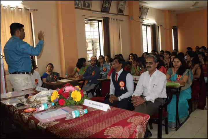 Arihant College of Arts, Commerce and Science, Camp, Pune campus photo 3