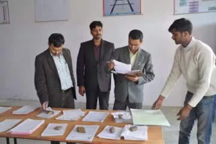 Maniram Verma Educational Institute, Faizabad campus photo 3