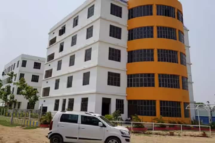 LNM College of Higher Education, Patna campus photo 2