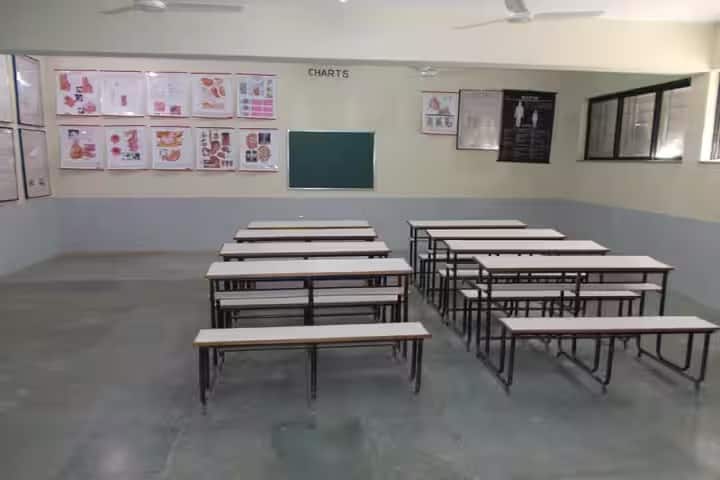 Shri BA Dangar Homoeopathic Medical College and Hospital, Rajkot campus photo 3