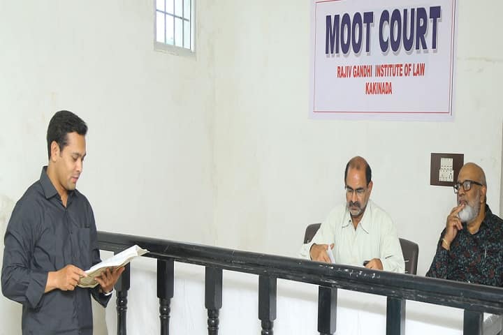 Rajiv Gandhi Institute of Law, Kakinada campus photo 3