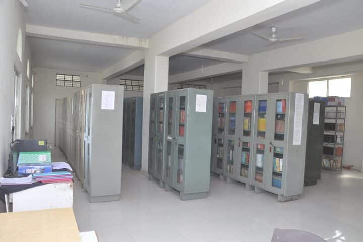 MSP Mandal's Swatantrya Senani Ramrao Awargaonkar Law College, Beed campus photo 3