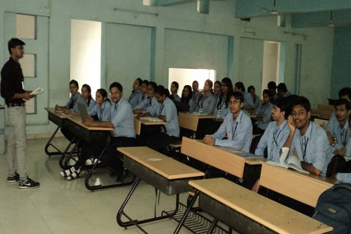 Shrimad Rajchandra Institute of Management and Computer Application, Surat campus photo 2