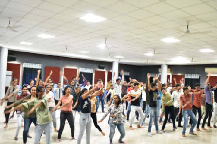 Shrimad Rajchandra Institute of Management and Computer Application, Surat campus photo 6
