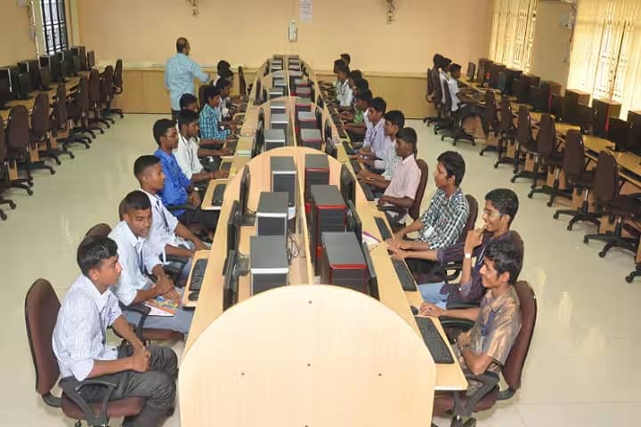 C Abdul Hakeem College, Melvisharam campus photo 6