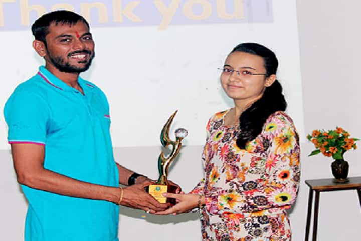 Smt Maniba Mahila B Ed College, Ahmedabad campus photo 5