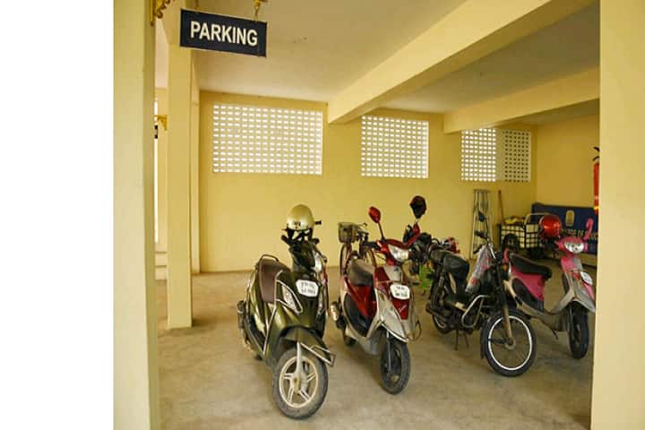Holy Cross College of Education, Tiruchirappalli campus photo 3