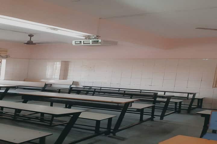 Shri Vitthalbhai I Patel College of Education, Ahmedabad campus photo 4