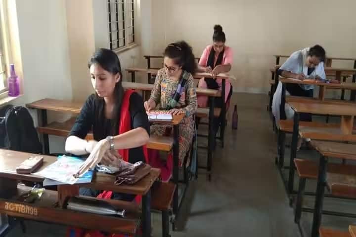 Smt VD Thacker College of Education, Kachchh campus photo 4
