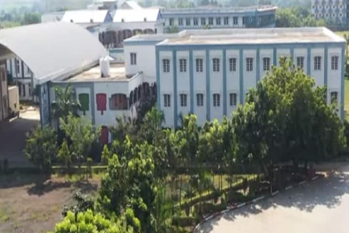 Drs Kiran and Pallavi Patel Global University, Vadodara campus photo 4