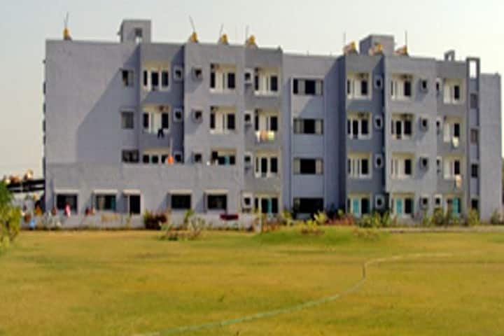 Drs Kiran and Pallavi Patel Global University, Vadodara campus photo 2