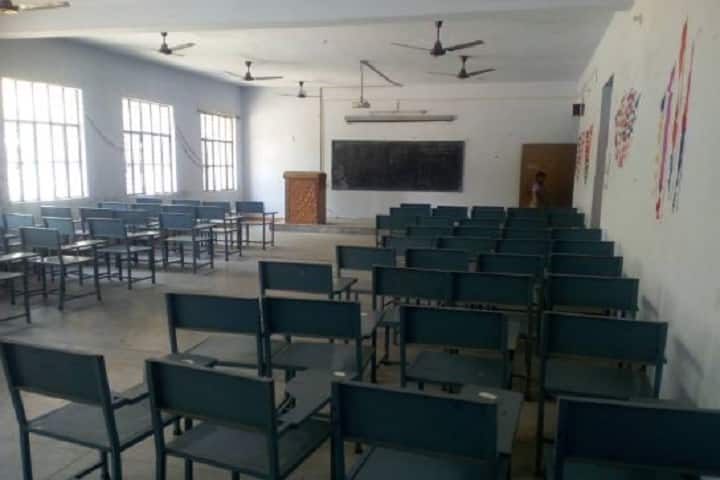 SSG College, Fatehpur campus photo 3