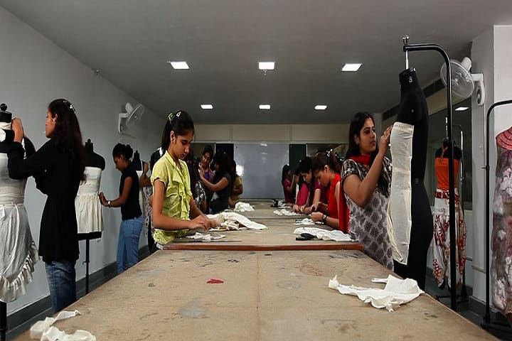 Satyam Fashion Institute, Noida campus photo 5