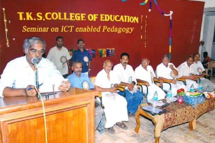 Theni Kammavar Sangam College of Education, Theni campus photo 3