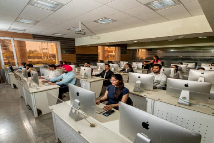 School of Legal Studies, K R Mangalam University, Gurugram campus photo 4