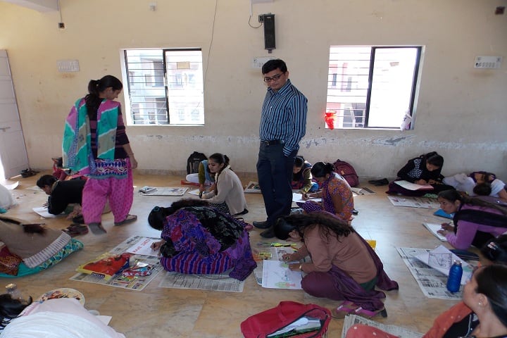 Shreemati Meenakshiben Shantibhai Dave College of Education, Jamnagar campus photo 4