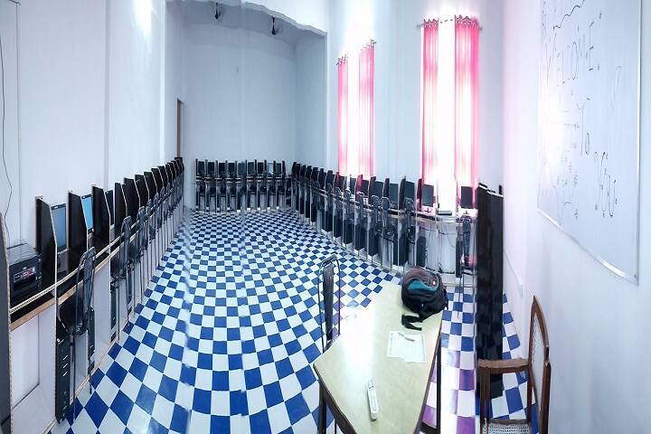 Patel Panchayati College of Pharmacy, Barabanki campus photo 4