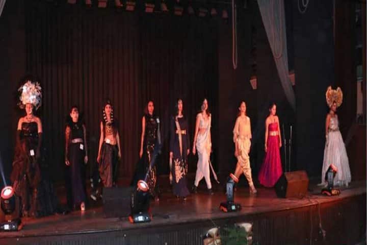 Kamala Nehru College, Delhi campus photo 2