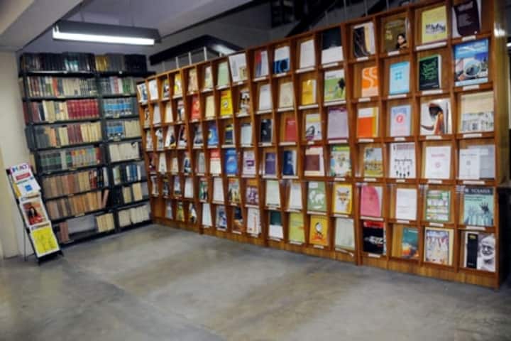 Kamala Nehru College, Delhi campus photo 6