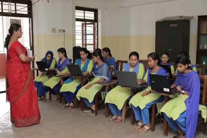 Our Lady's Institute of Teacher Education, Kochi campus photo 3