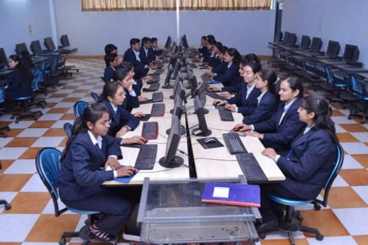 Shree Sahajanand Institute of Physiotherapy, Bhavnagar campus photo 2