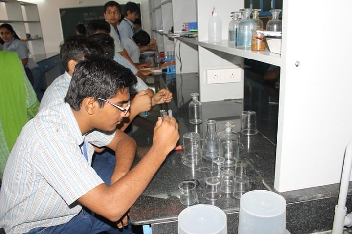 Shri Onkar Singh Memorial Women Teacher's Training College, Ajmer campus photo 3