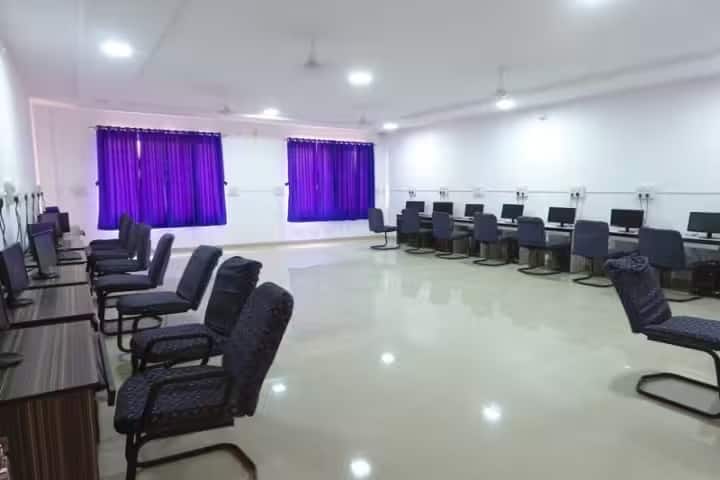 Gurukul Arts College, Dungarpur campus photo 3
