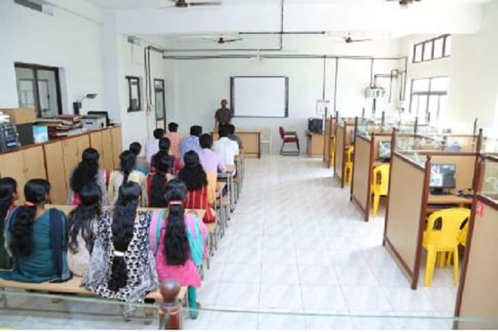 Sree Narayana College of Education, Muvattupuzha campus photo 3