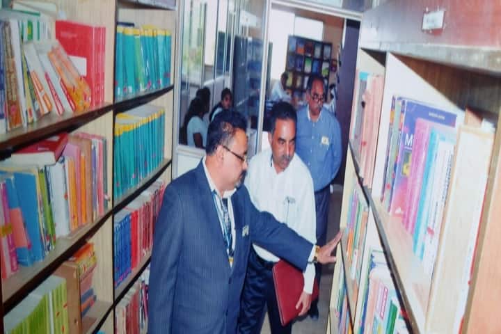 P Wadhwani College of Pharmacy, Yavatmal campus photo 3