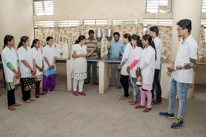 Shri Gulabrao Deokar Institute of Pharmacy and Research Center, Jalgaon campus photo 4