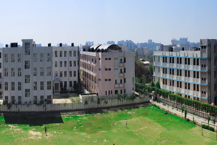 IEC College of Engineering and Technology, Greater Noida campus photo 2