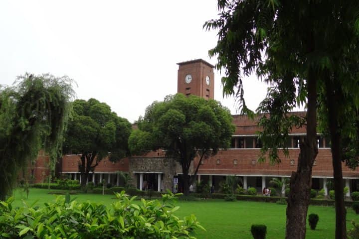 SRCC Delhi campus photo 2