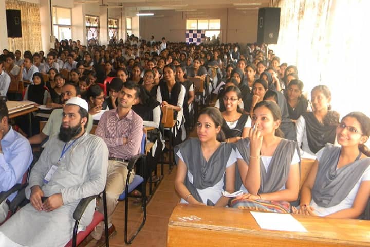 AWH Engineering College, Kozhikode campus photo 6