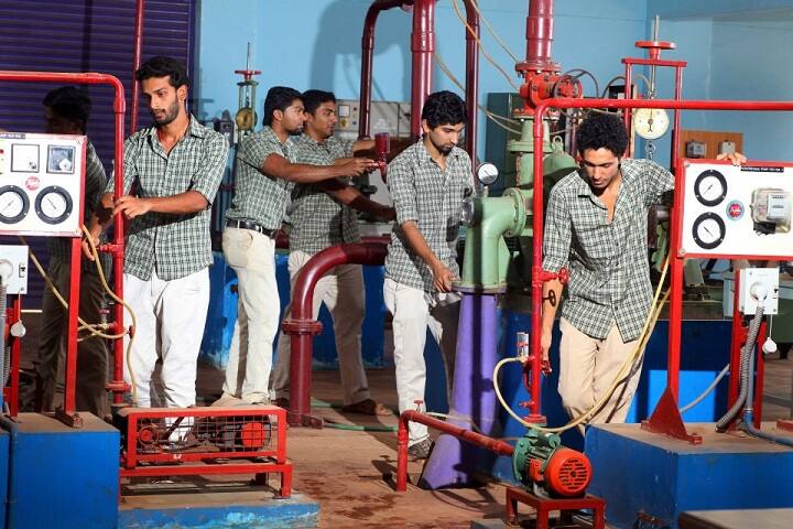 AWH Engineering College, Kozhikode campus photo 4