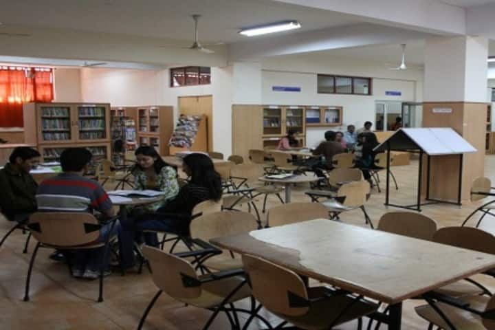Lingaya's Lalita Devi Institute of Management and Sciences, Delhi campus photo 5