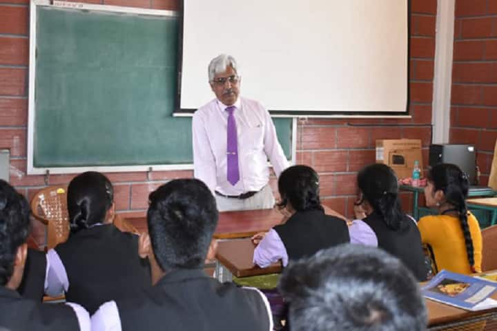 Lal Bahadur Arts Science and SB Solabanna Shetty Commerce College, Shivamogga campus photo 3