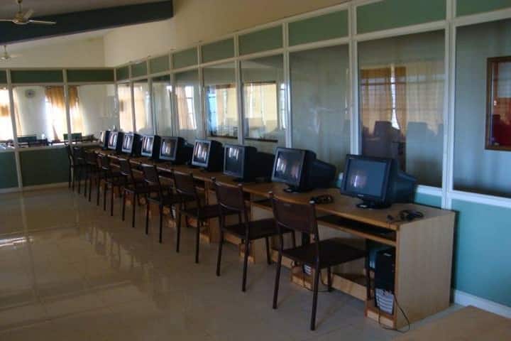 Lal Bahadur Arts Science and SB Solabanna Shetty Commerce College, Shivamogga campus photo 4
