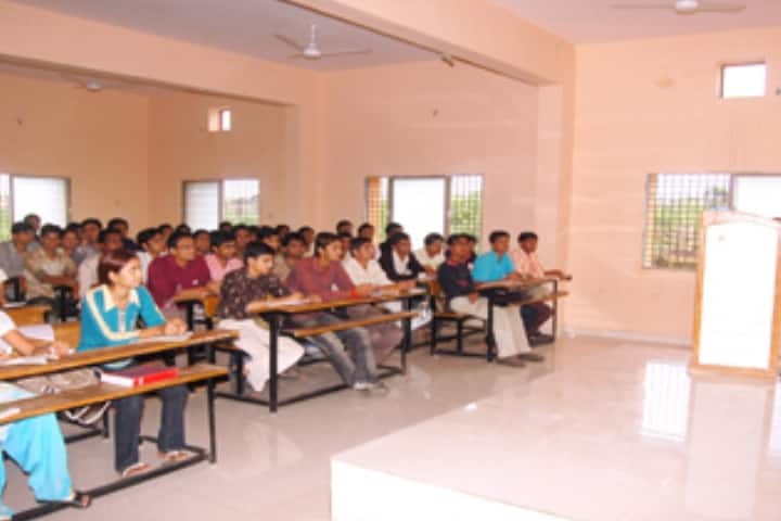 NR Vekaria Institute of Pharmacy and Research Centre, Junagadh campus photo 2