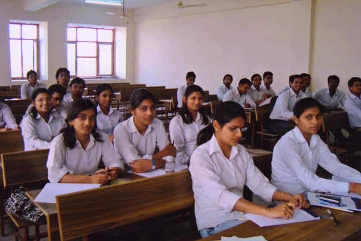 Raj Kumar Goel Institute of Technology Pharmacy, Ghaziabad campus photo 3