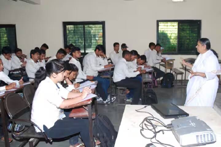 Tapi Valley Education Society's Hon'ble Loksevak Madhukarrao Chaudhari College of Pharmacy, Faizpur campus photo 2
