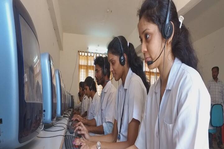 Talla Padmavathi College of Pharmacy, Kareemabad campus photo 4