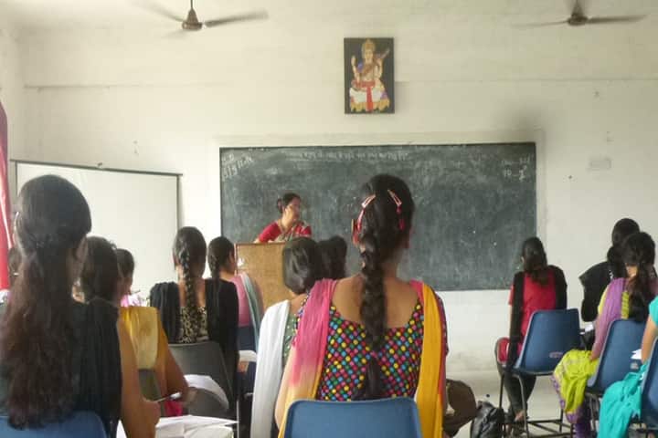 Swami Vivekanand Mahila Maha Vidyalaya, Lucknow campus photo 2